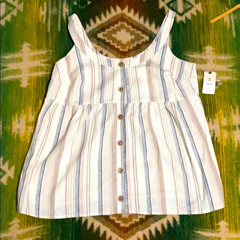 Light Scoop Neck Tank Top